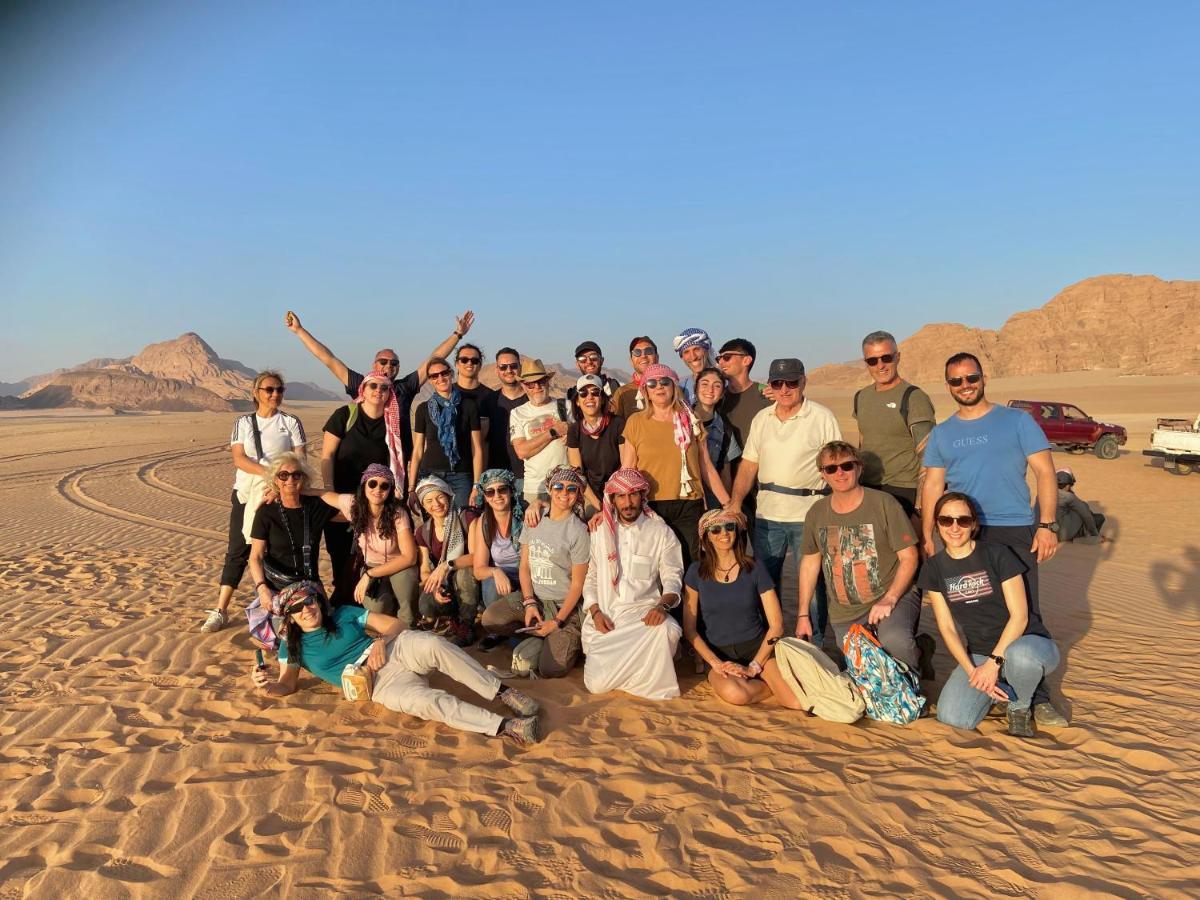 Wadi Rum Noor Camp Ngoại thất bức ảnh