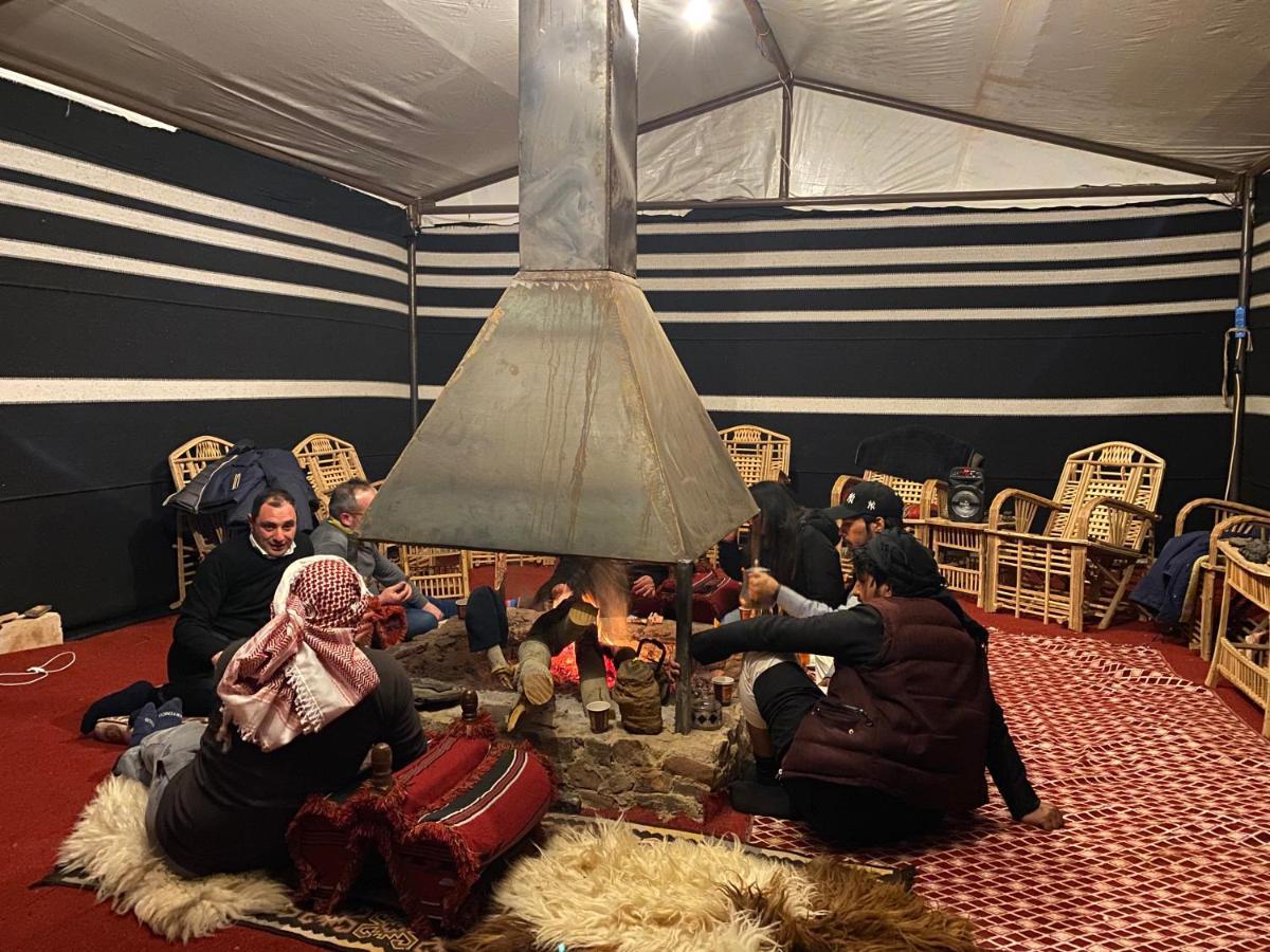Wadi Rum Noor Camp Ngoại thất bức ảnh